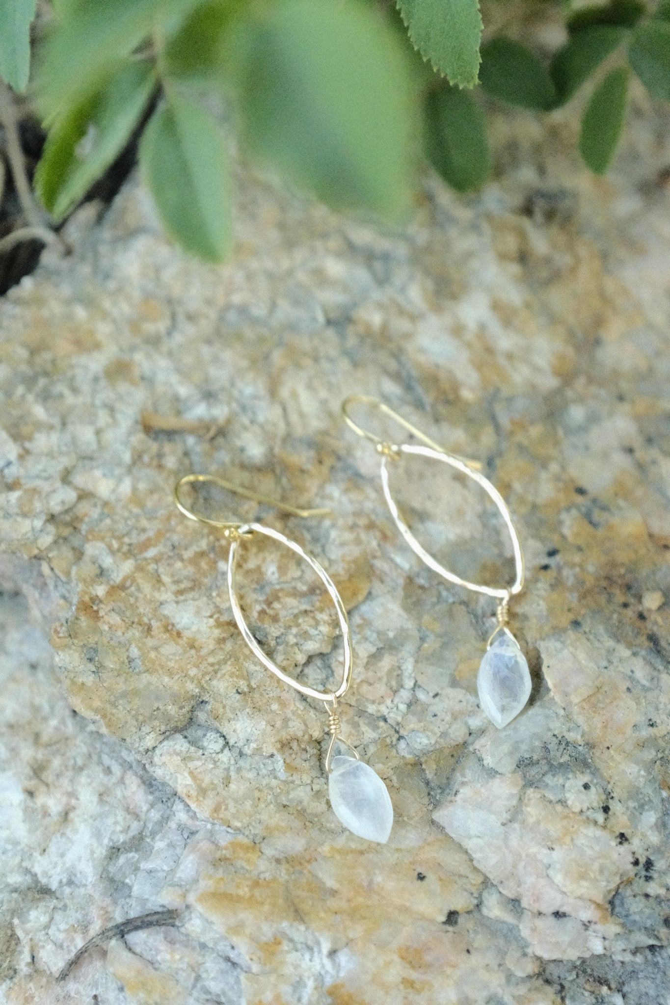 Oval Link Earrings - Rainbow Moonstone